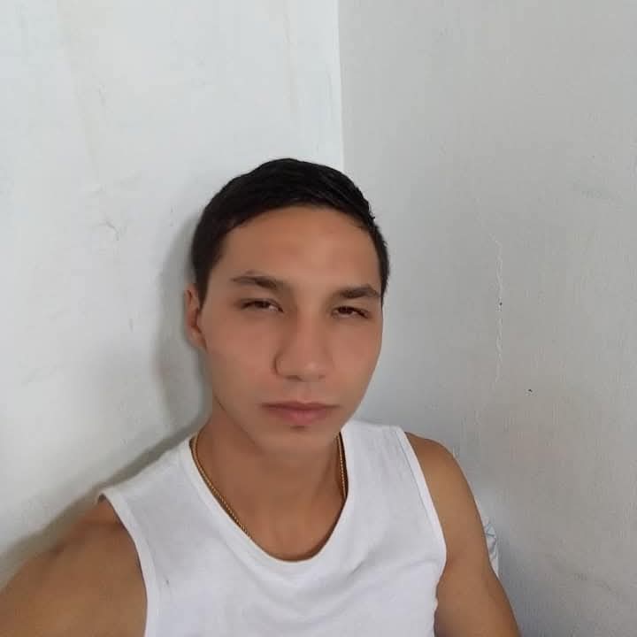 Bucuresti - Escorta Sexy - Escorta senzuala iti pot oferi companie, masaj de relaxare, intr-o ambianta placuta, clipe linistite la domiciliul meu sau al tau.  Astept domni seriosi si manierati.  Detalii la telefon