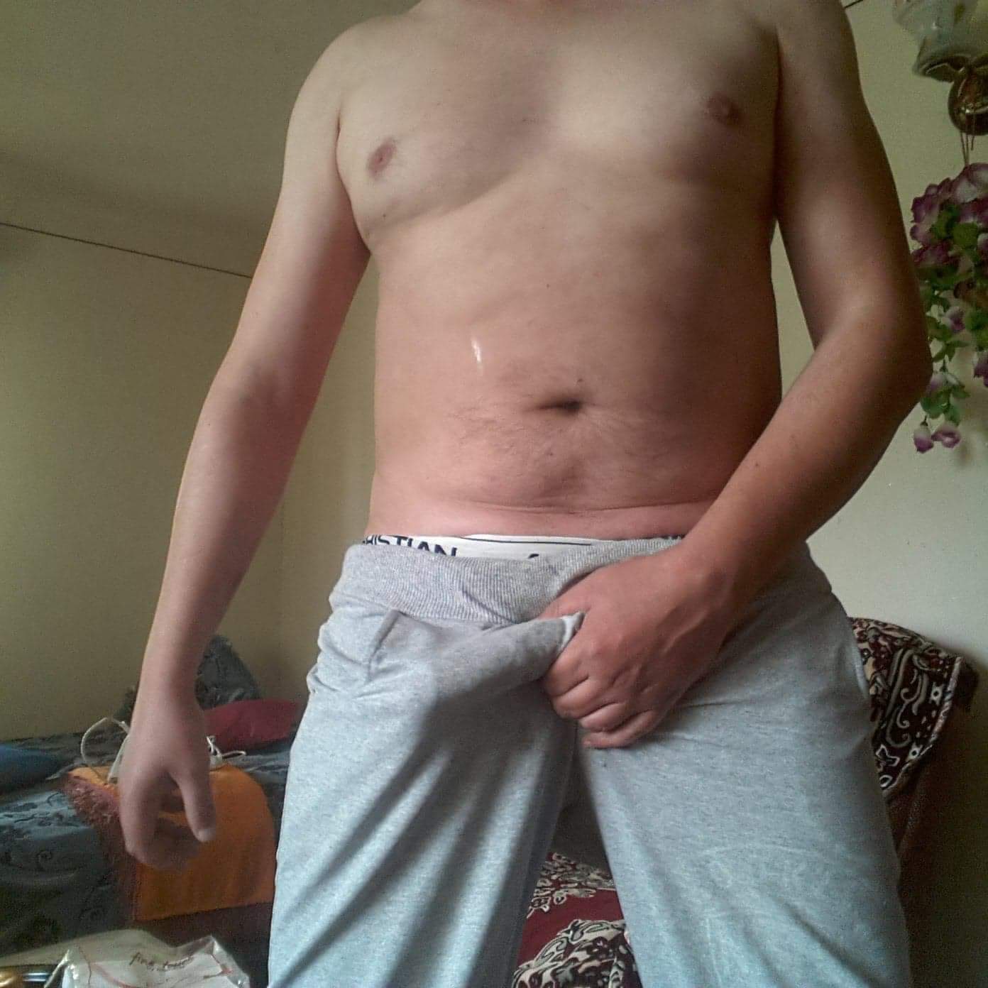 Bucuresti - Escorta Sexy - Fete / femei interesate de "ceva" gros si mare 19 cm+ si aproape 5.  5 groasa ???????? (aproape cat pachetul de tigari), care sa te fwta si sa-ti dea limbi ???????????? pana ai @rgasm, minim 1-1.  5h, pt ca nu prea reusesc sa-mi dau drumu' ! 
   Poti fi casatorita, in relatie, etc, discretia e-n primul plan ! 
   Disponibil pt tot, inclusiv @nal (daca incape, ca e cam greu) ! ????
   P.  S : Daca esti gay/poponar/etc, nu te-ncadrezi.  Pt simplu fapt ca n-ai pa pe care s-o ling ! Multumesc !
   P.  S2 : Video disponibil pe whatsapp.  Nu inainte de a-mi face dovada ca esti intr-adevar femeie.   Satul de homalai care ma abordeaza !