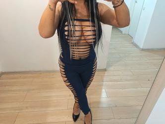Escorte din - Bucuresti Romania | Anunturi Matrimoniale / Escorte Sexy  - Telefon:  0731933105 - ❤️????&nbsp;Bună, sunt Roxy!&nbsp;????❤️
Am 38 de ani, sunt minionă, am 1, 55 m și 64 kg, cu forme feminine și silicoane.  &nbsp;????
Sunt o femeie matură, senzuală și prietenoasă.  &Icirc;mi plac conversațiile frumoase, oamenii cu bun-simț și momentele petrecute&nbsp;&icirc;ntr-o atmosferă relaxată.  Pentru mine, respectul și discreția contează foarte mult.  &nbsp;????
✨&nbsp;Dacă &icirc;ți plac femeile mature și feminine, te invit să mă cunoști! 