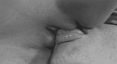 Bucuresti - Escorta Sexy - Buna sunt un domn, select simpatic pasional cu experiență doresc aventura discreta cu o  domna , matură șingura  .  câteva ore o noapte zi .  am libidou mare  prețul faci  exclus barbati .  dor tf .  fara SMS .  pt odomna , ce dorești o aventura discreta de neuitat de la malul marii constant.  calitate și orice fantasme le pot îndeplini.  . 