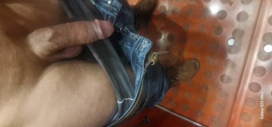 Escorta Oras: Bucuresti în Zona Gara De Nord - Escorta Telefon: 0755246385 -  Servicii Escorta : Buna caut felei pentru dragoste și prietenie totul o fac din placere mă puteți suna și pe telefon sau pe WhatsApp