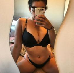 Escorta Oras: Bucuresti - Escorta Telefon: 0760155332 -  Servicii Escorta : Buna, te aștept la mine sa ne simțim bine împreună .  Nu te costa nimic , e doar placere