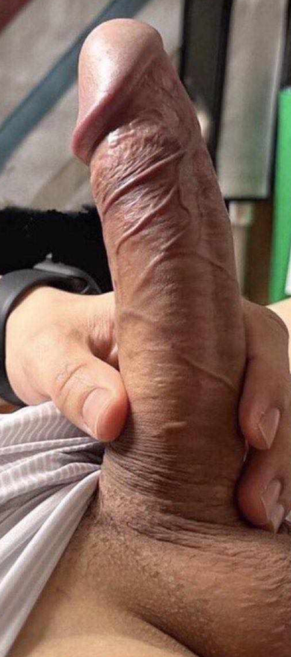 Escorta Sex - Tânăr senzual și suav ofer companie doamnelor și domnișoarelor singure la domiciliu și va îndeplinesc dorințe aprinse în privat.  - Telefon: 0790143086 