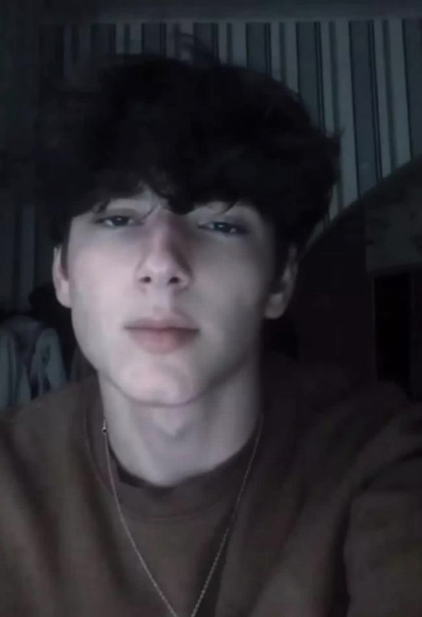 Bucuresti - Escorta Sexy - Escorta senzuala iti pot oferi companie, masaj de relaxare, intr-o ambianta placuta, clipe linistite la domiciliul meu sau al tau.  Astept domni seriosi si manierati.  Detalii la telefon