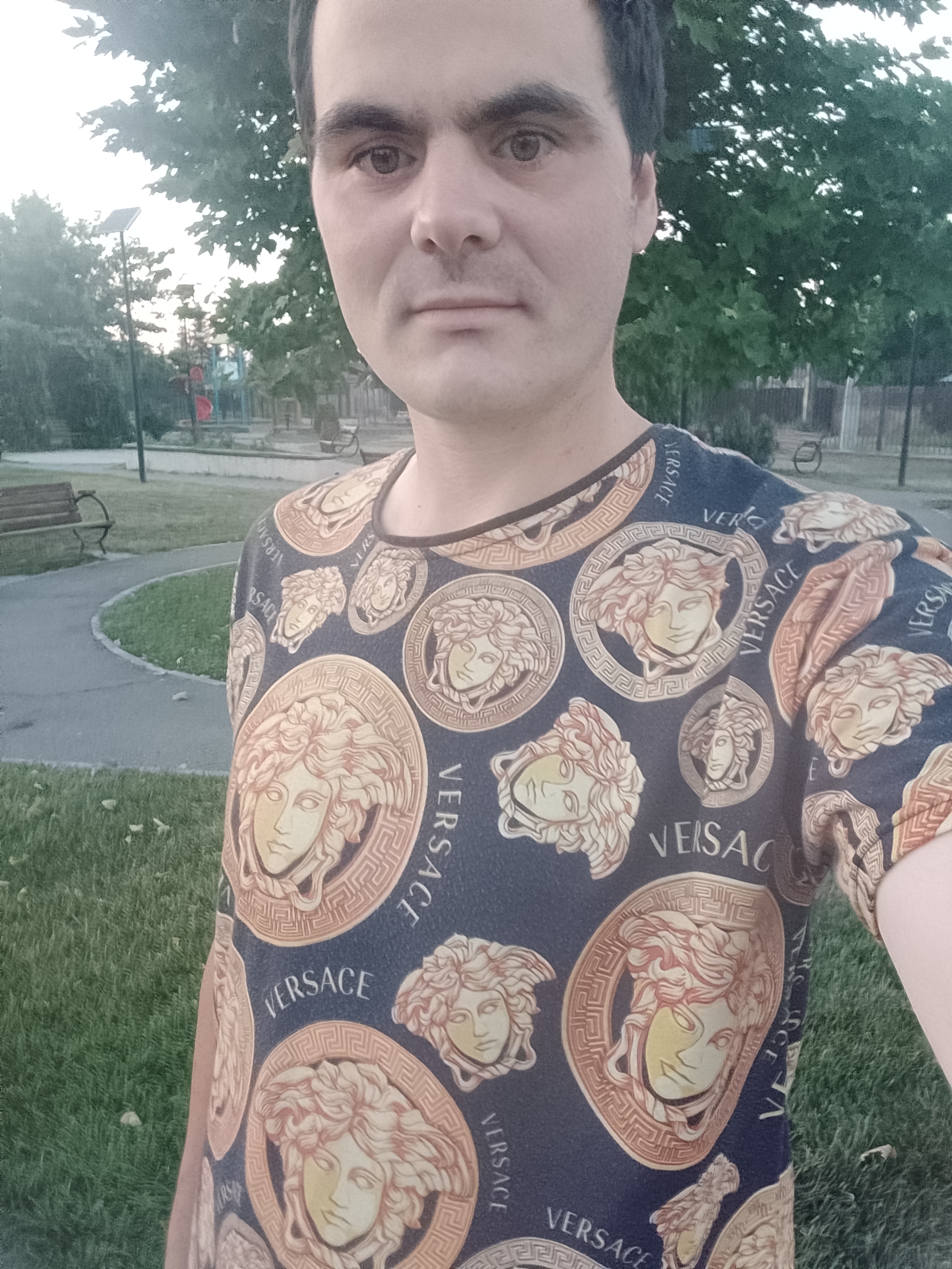 Galați - Escorta Sexy - Eu sunt Marian din Tudor Vladimirescu jude?ul Gala?i sunt în c?utarea unui pasiv din apropiere de Gala?i cei care ave?i drum spre Gala?i eu nu am loc ?i cei care vre?i s? o facem a?tept mesaje pe WhatsApp sau la telefon doresc realitate nu fac lab? la camer? sau la telefon Vreau s? o dau mult la supt cu tot cu sperm? ?i când este culcat? sunt în c?utarea unui pasiv care s? îmi fac? toate pl?cerile