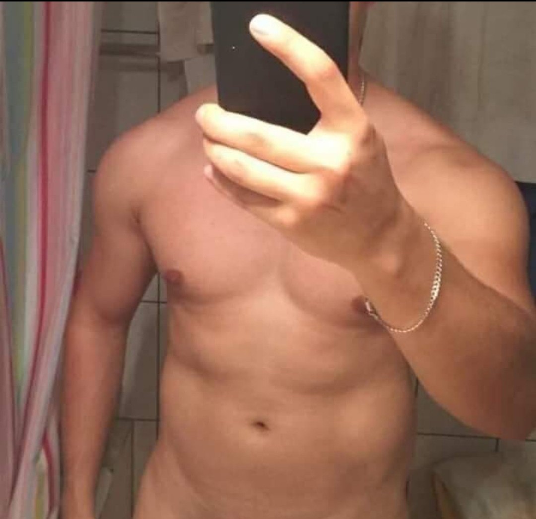 Bucuresti - Escorta Sexy - ESCORT ACTIV DOTAT 18/5  OFER COMPANIE INTIM? DAU MUIE 100  SI FUT 150.  MADAJ 100.  LA MUNE IN LOCA?IE.  DACA VREI SA VI SUNA MA CU 30 MIN INAINTE SA VI SA TI DAU ADRESA SI  DETALII.  ROG SERIOZITATE OFER DISCRETIE