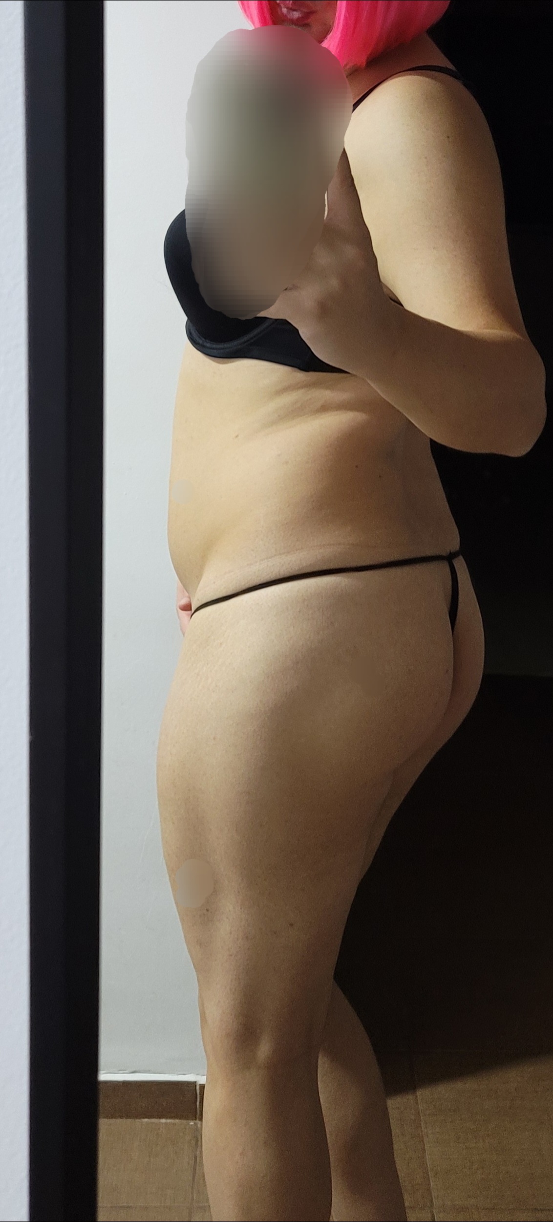 Bucuresti - Escorta Sexy - Buna! Sunt Ema, o travestita dulce, finuta si nimfomana, gata sa te rasfete asa cum meriti.  Ador barbatii dotati si eleganti care vor sa incerce o noua experienta.  Hai sa te relaxezi in compania mea.  Detalii pe whats app. 