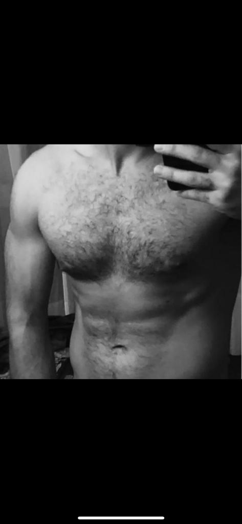 Bucuresti - Escorta Sexy - Activ pentru domni/doamne/cupluri bi gay