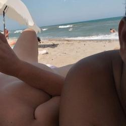 Escorta Oras: București - Escorta Telefon: 0757604541 -  Servicii Escorta : Escorta senzuala iti pot oferi companie, suntem cuplu soț si soție vă asteptam să va descoperiți cele mai ascunse fantezii si secrete suntem deschisi si naturali.  .  masaj de relaxare, intr-o ambianta placuta, clipe linistite la domiciliul meu sau al tau.  Astept domni seriosi si manierati.  Detalii la telefon