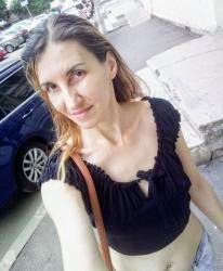 Galați - Escorta Sexy - Buna pt o relaxare contactează mă folosesc și WhatsApp poza reală Galați ofer companie domnilor manierați higienă discreție și seriozitate maxima preț accesibil Galați poza reală Galați. 