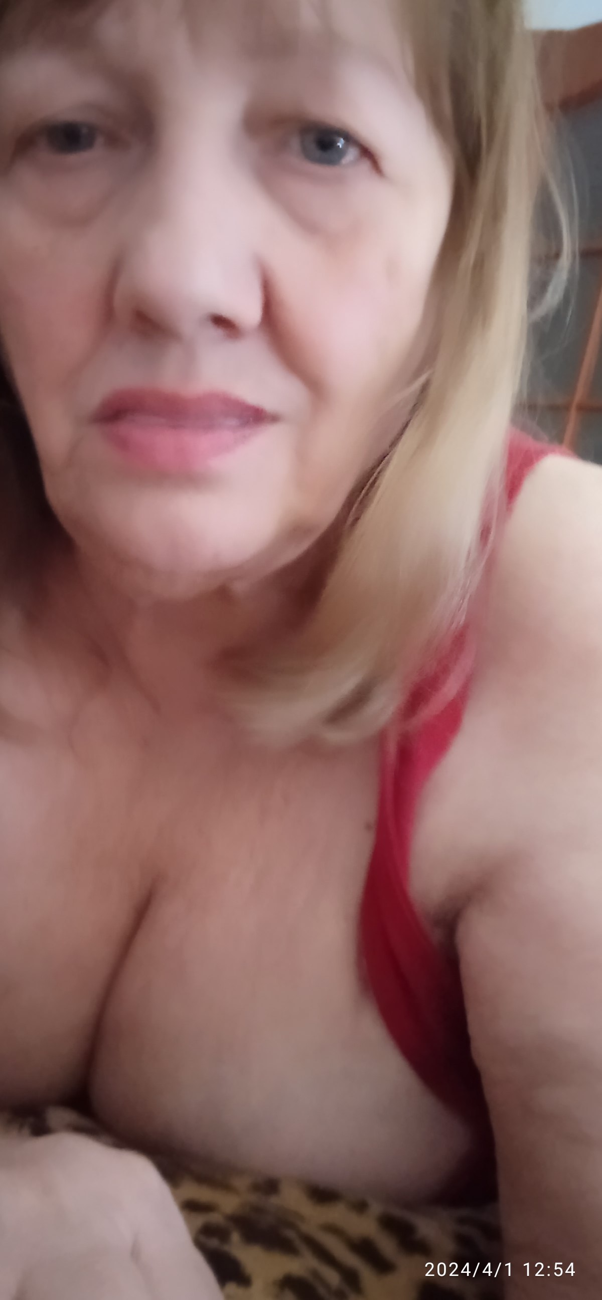 Escorta Sex - Escorta senzuala iti pot oferi companie, masaj de relaxare, intr-o ambianta placuta, clipe linistite la domiciliul meu sau al tau.  Astept domni seriosi si manierati.  Detalii la telefon - Telefon: 0728554885 