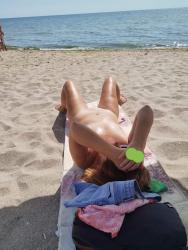 București - Escorta Sexy - Escorta senzuala iti pot oferi companie, suntem cuplu soț si soție vă așteptăm să vă descoperiți cele mai ascunse secrete si fantezii .  .  .  masaj de relaxare, intr-o ambianta placuta, clipe linistite la domiciliul meu sau al tau.  Astept domni seriosi si manierati.  Detalii la telefon