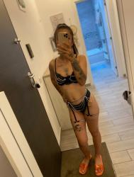 Escorta Sexy - Bucuresti - Buna, 20 ani nouã in acest domeniu dar foarte curioasã si pofticioasa! POZE 100% REALE, pe cei interesați îi pot astepta fix in ținuta din poze.  Pachetul complet de servicii pe sms sau Whatsapp, multumesc!! Bucuresti - Escorta Sexy - Buna, 20 ani nouã in acest domeniu dar foarte curioasã si pofticioasa! POZE 100% REALE, pe cei interesați îi pot astepta fix in ținuta din poze.  Pachetul complet de servicii pe sms sau Whatsapp, multumesc!!