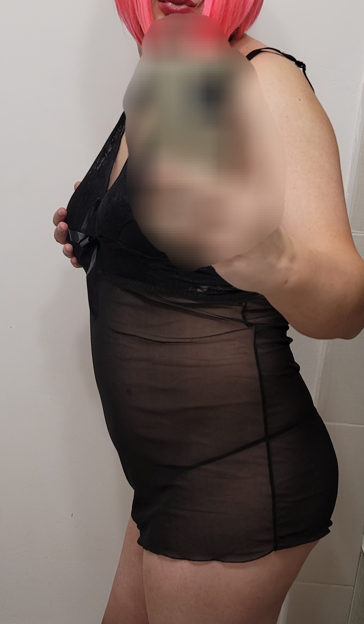 Bucuresti - Escorta Sexy - Buna! Sunt Ema, o travestita dulce, finuta si nimfomana, gata sa te rasfete asa cum meriti.  Ador barbatii dotati si eleganti care vor sa incerce o noua experienta.  Hai sa te relaxezi in compania mea.  Detalii pe whats app. 