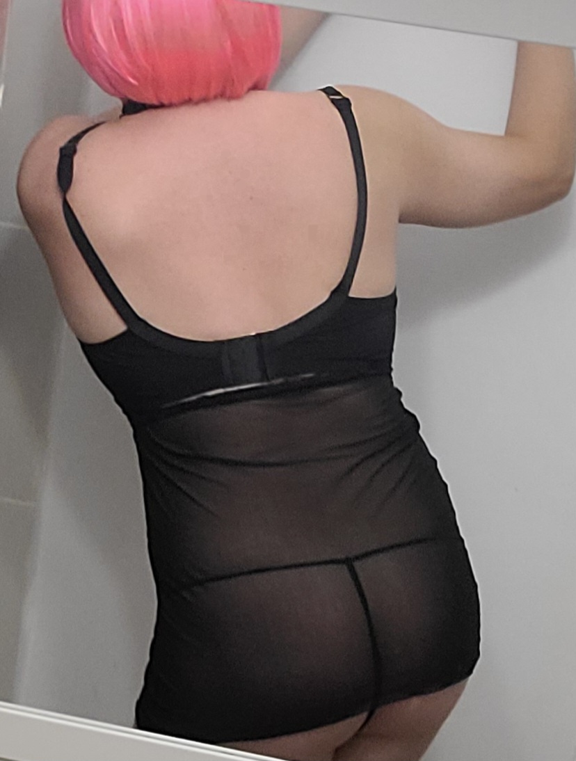 Bucuresti - Escorta Sexy - Buna! Sunt Ema, o travestita dulce, finuta si nimfomana, gata sa te rasfete asa cum meriti.  Ador barbatii dotati si eleganti care vor sa incerce o noua experienta.  Hai sa te relaxezi in compania mea.  Detalii pe whats app. 