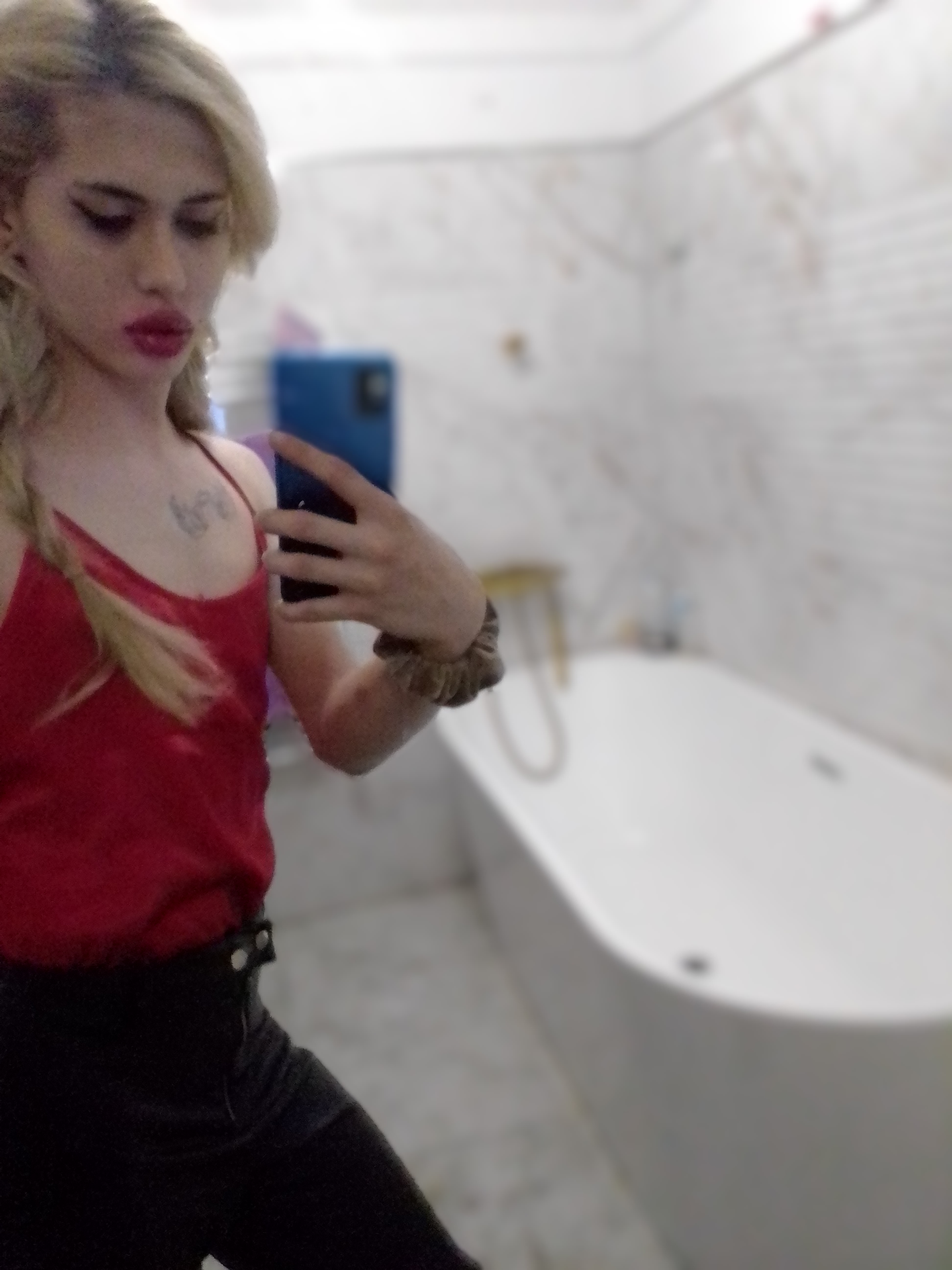Escorta Oras: Bucuresti - Escorta Telefon: 0731229730 -  Servicii Escorta : Escorta sexy si atenta la detalii te astept la mine domn serios sa-ti ofer cele mai bune servicii de companie, masaj de relaxare, body cu creme si uleiuri parfumate, esti un domn caruia ii place atmosfera atunci suna-ma, nu iti va parea rau.  Detalii la telefon. 