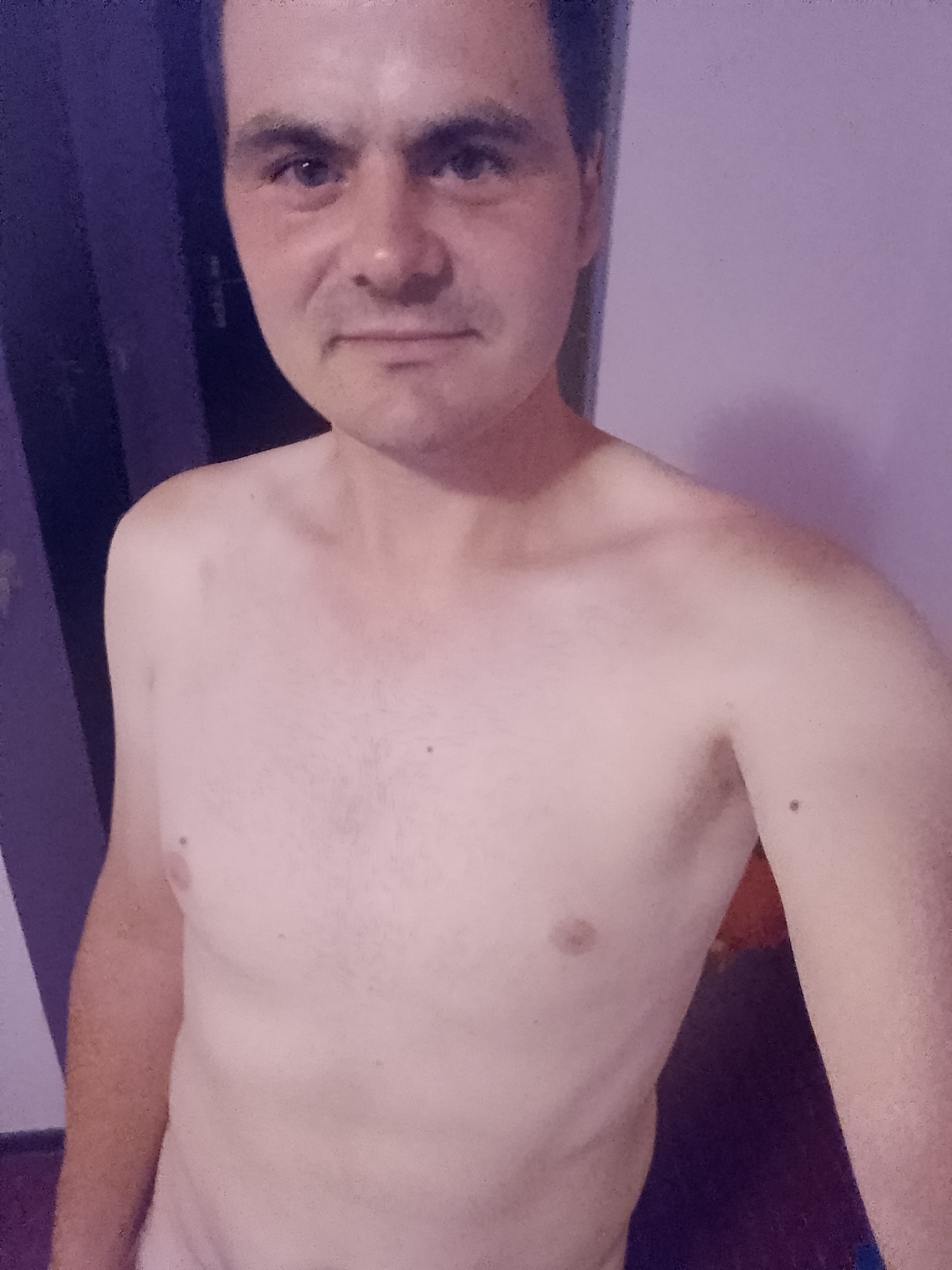 Galați - Escorta Sexy - Eu sunt Marian din Tudor Vladimirescu jude?ul Gala?i sunt doar activ sunt în c?utarea unui pasiv care s? îmi fac? toate pl?cerile ?i îmi place s? o dau la supt cu tot cu sperma ?i când este culcat? îmi place s? te pun ?i capr? s? te ?i fut în cur pentru mai multe detalii a?tept mesajele pe WhatsApp sau la telefon eu nu am loc cine vrea trebuie s? lu?m o camer? regim hotelier