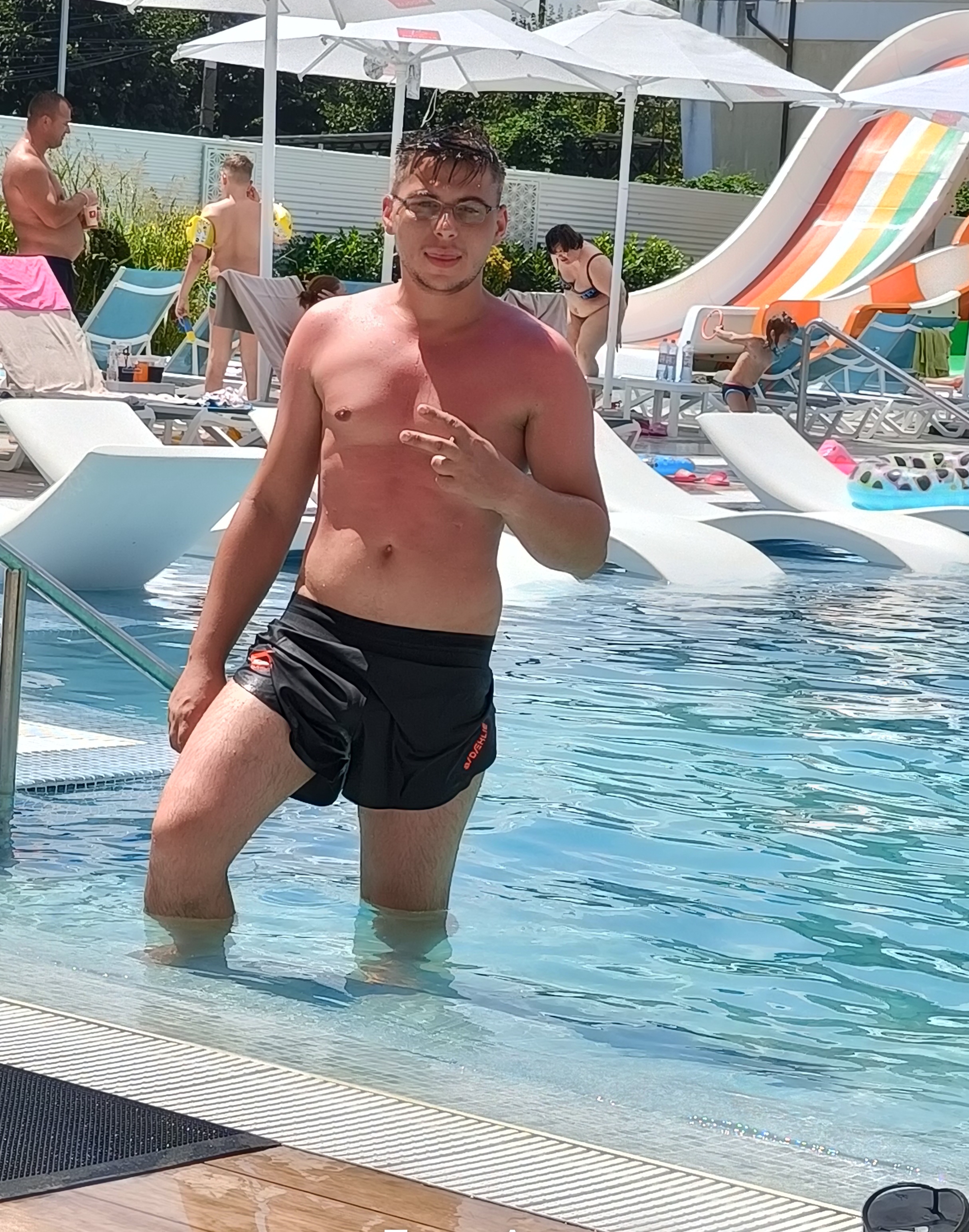 Bucuresti - Escorta Sexy - Escorta senzuala iti pot oferi companie, masaj de relaxare, intr-o ambianta placuta, clipe linistite la domiciliul meu sau al tau.  Astept domni seriosi si manierati.  Detalii la telefon