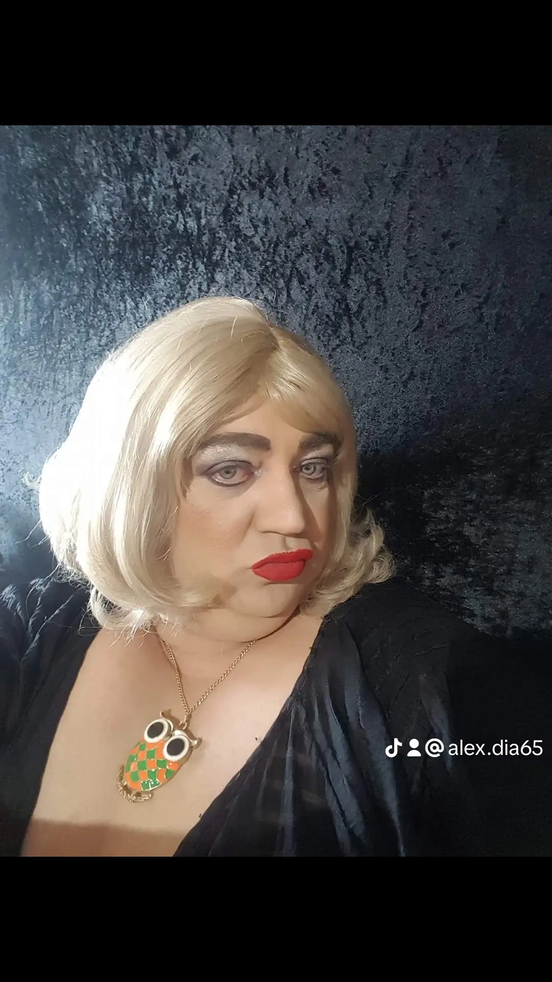 Bucuresti - Escorta Sexy - TRANSS PLINUTA CU FORME VOLUPTOASE NU SLABA TENUL ALB OCHI ALBA?TRI OFER COMPANIE DOMNILOR GARANTEZ REVENIREA