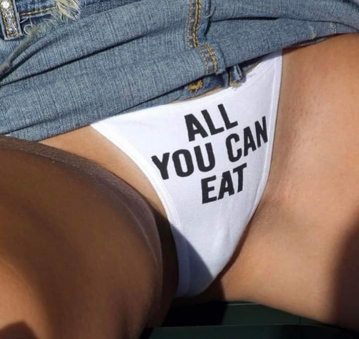 Escorta Sex - Escorta senzuala iti pot oferi companie, masaj de relaxare, intr-o ambianta placuta, suntem cuplu soț si soție vă așteptăm să vă descoperiți cele mai ascunse secrete si fantezii.  .  .  clipe linistite la domiciliul meu sau al tau.  Astept domni seriosi si manierati.  Detalii la telefon - Telefon: 0748706085 