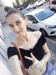 Galati - Escorta Sexy - Escorta matura iti pot oferi companie, intr-o ambianta placuta, clipe linistite la domiciliul meu.  .  Astept domni seriosi si manierati.  Detalii la telefon / WhatsApp