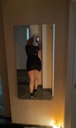 Bucuresti - Escorta Sexy - Buna, numele meu este Darya, locuiesc intr-un apartament elegant si curat.  Ofer experiente unice pline de saruturi, rasfat, mangaieri imbinate cu pasiune si erotism.  Sunt o persoana comunicativa si deschisa la noi provocari.  Ofer experienta GFE.  Ma deplasez doar la hotel !!! Hai sa nu ne uitam la ceas ! Te pupic dulce Zona Nerva Traian, Bucuresti sector 3