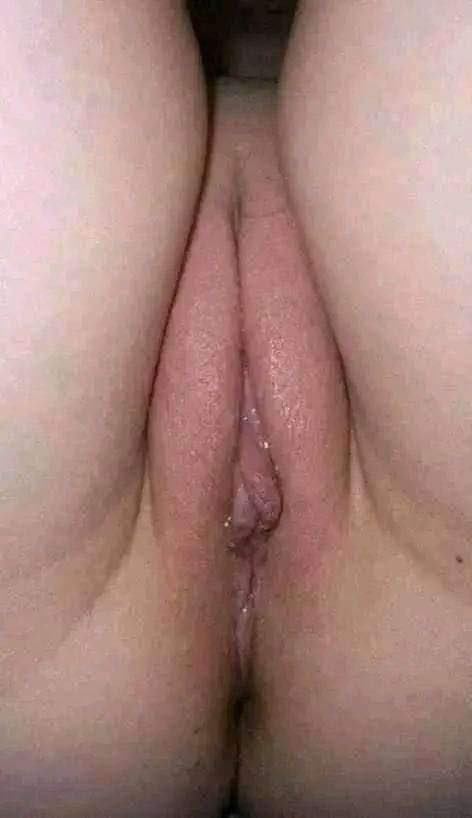 Escorta Sex - Escorta senzuala iti pot oferi companie, suntem cuplu soț si soție vă asteptam să va descoperiți cele mai ascunse secrete și fantezii suntem deschiși și naturali.  .  masaj de relaxare, intr-o ambianta placuta, clipe linistite la domiciliul meu sau al tau.  Astept domni seriosi si manierati.  Detalii la telefon - Telefon: 0757604541 