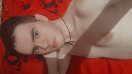 Constanța - Escorta Sexy - Ofer clipe amoroase pentru doamne din Constanța sunt atent și tandru spăl cu limbuta funduletul stăpânei mele nu țin cont de vârstă sau constituție va îndeplinesc dorințe aprinse