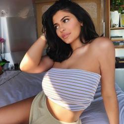 Escorta Oras: Bucuresti - Escorta Telefon: 0768546134 -  Servicii Escorta : Doamnă tânără, brunetă, senzuala ofer intalniri de neuitat! Sună-mă să te convingi