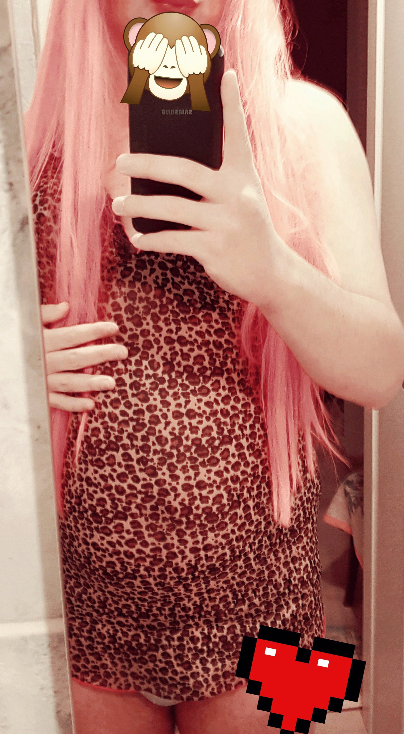 Bucuresti - Escorta Sexy - Buna! Sunt Ema, o travestita dulce, finuta si nimfomana, gata sa te rasfete asa cum meriti.  Ador barbatii dotati si eleganti care vor sa incerce o noua experienta.  Hai sa te relaxezi in compania mea.  Detalii pe whats app. 