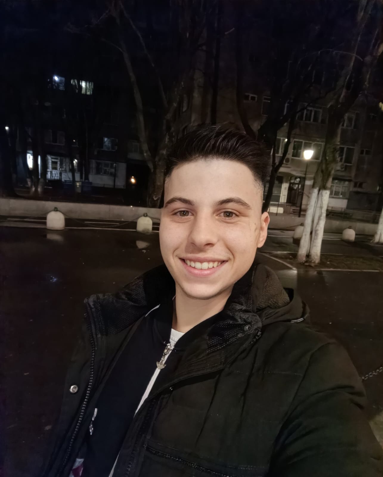 Bucuresti - Escorta Sexy - Escort senzual  clipe linistite la domiciliul meu sau al tau.  Astept domni seriosi si manierati.  Detalii la telefon.  Nu deranja inutil.  Detali WhatsApp