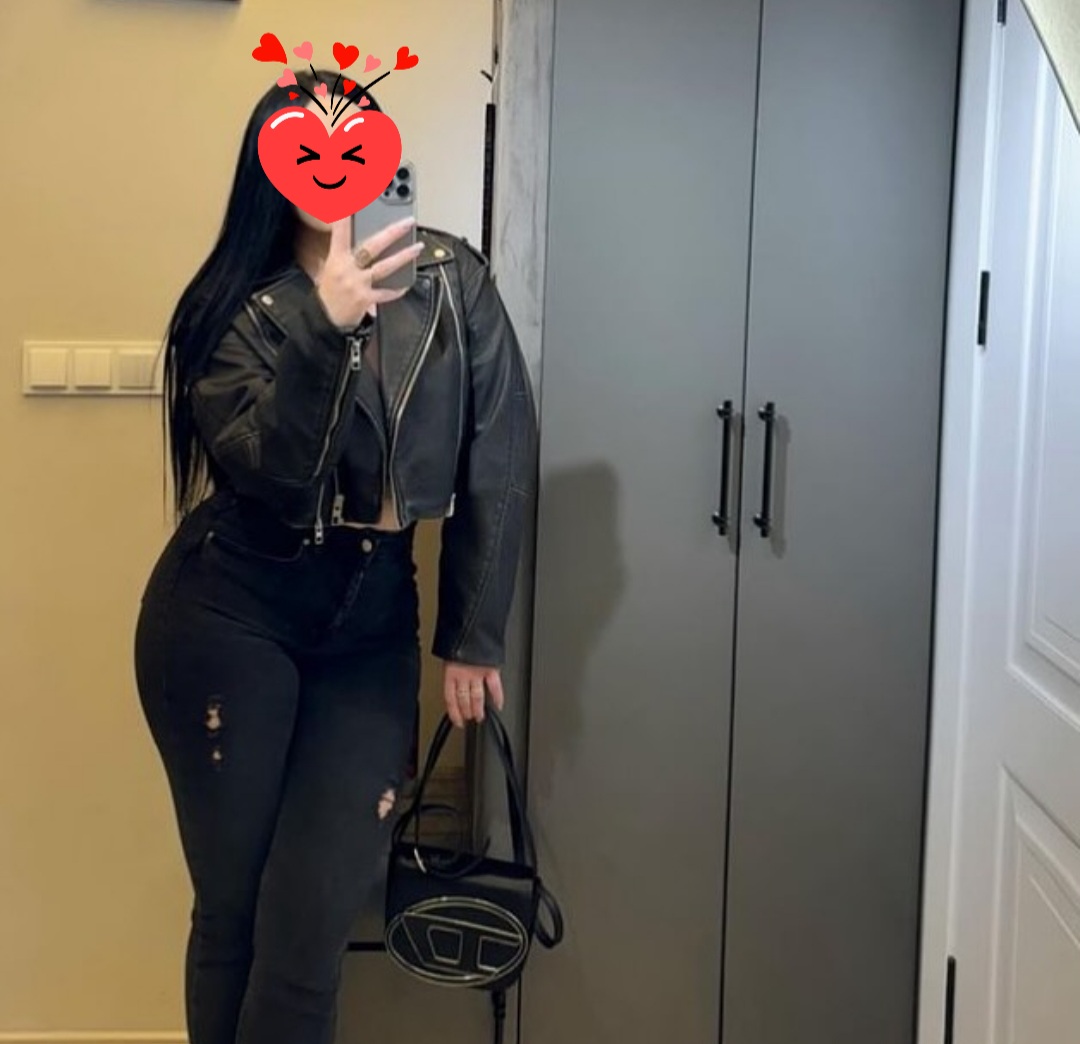 Escorta Sexy - Escorta bruneta, dulce si senzuala te astept la mine domn serios sa-ti ofer cele mai bune servicii de companie, masaj de relaxare, body cu creme si uleiuri parfumate.  Daca esti un domn caruia ii place atmosfera atunci suna-ma, nu iti va parea rau.  Detalii la telefon.  - Telefon: 0741552756  Escorta Sex - Escorta bruneta, dulce si senzuala te astept la mine domn serios sa-ti ofer cele mai bune servicii de companie, masaj de relaxare, body cu creme si uleiuri parfumate.  Daca esti un domn caruia ii place atmosfera atunci suna-ma, nu iti va parea rau.  Detalii la telefon.  - Telefon: 0741552756