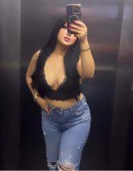 Pitești - Escorta Sexy - Escorta manierata am revenit.  Ofer companie si masaj terapeutic facut cu creme si uleiuri aromate domnilor manierati intr-o locatie discreta.  Locuri de parcare si ac.  Detalii la telefon. 