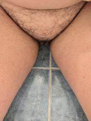 Timisoara - Escorta Sexy - Bună scumpule! Mă numesc Florina și sunt o escortă apetisantă, dulce si atentă cu tine și la detalii, locuiesc singură și ofer masaj complet, garantez igienă și seriozitate, sunt o persoană sociabilă și foarte educată, mă adresez persoanelor cu bun simț care își doresc să se simtă bine în compania mea, nu răspund la privat.  Detalii la telefon.  Poze reale! Primesc si dotatii doar cu confirmare pe Whatsapp îmi trimiți poze și video cu jucăria ta cum scuipă și discutăm.  Te pup!