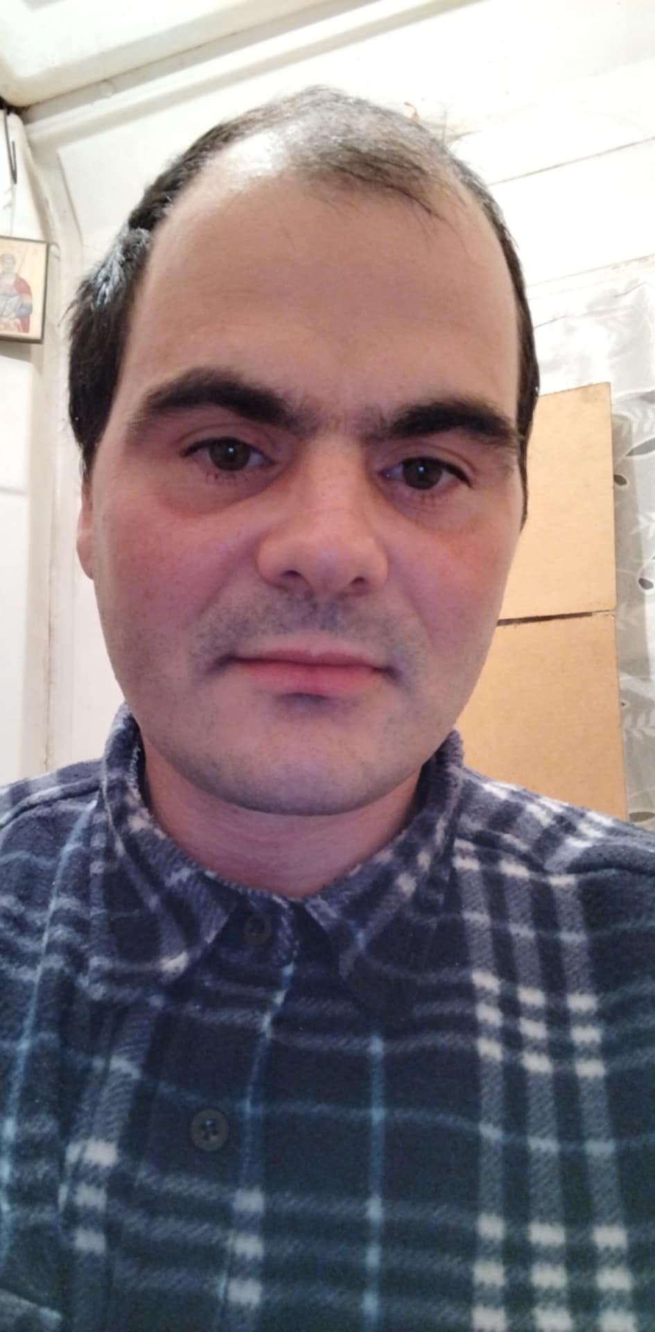 Galați - Escorta Sexy - Eu sunt marian din Tudor Vladimirescu judetul Gala?i ?i sunt doar activ ?i sunt în c?utarea unui pasiv care s? îmi fac? toate pl?cerile pentru mai multe detalii m? pute?i suna la num?rul de telefon