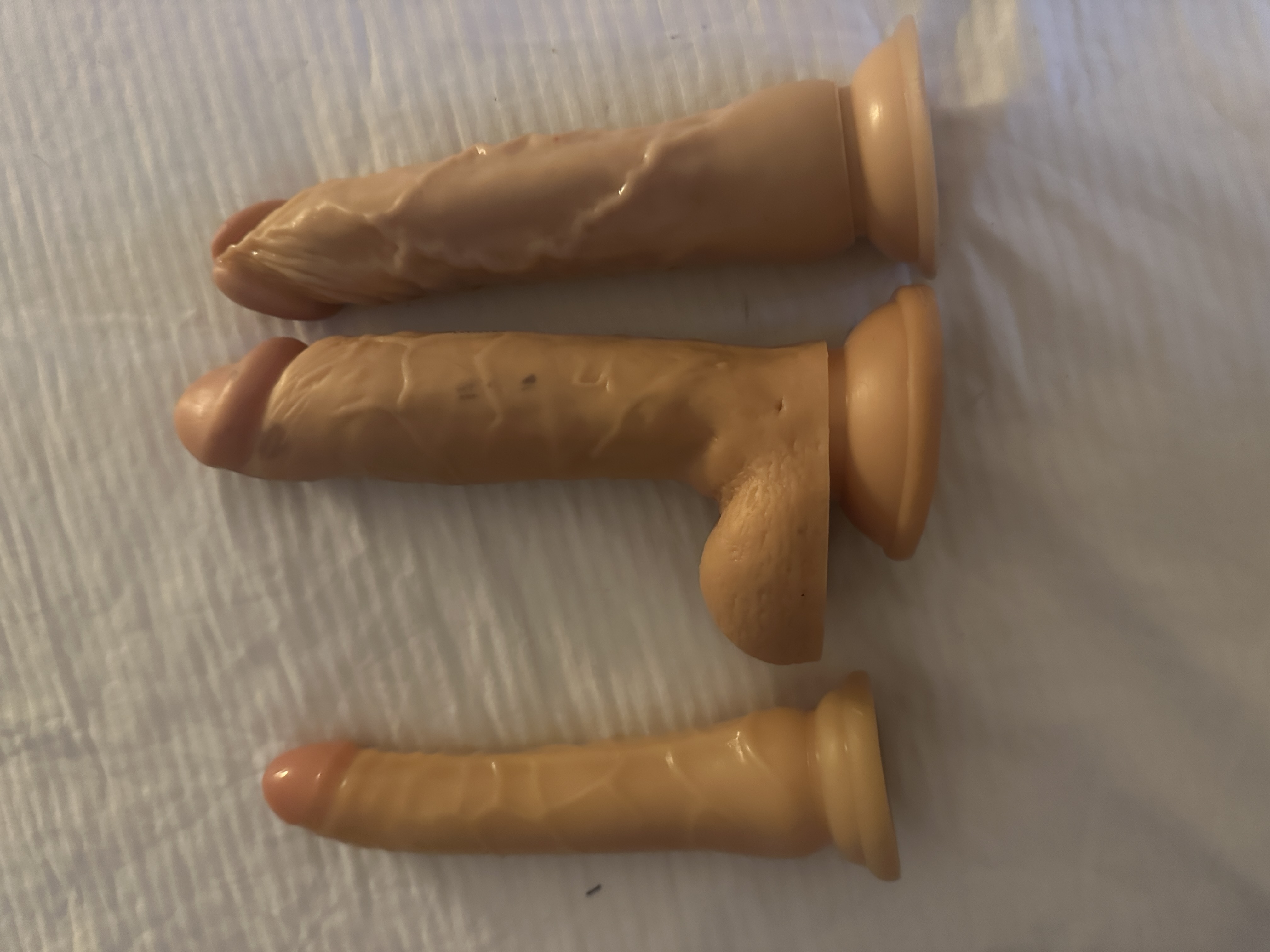 Bucuresti - Escorta Sexy - Salut, ma numesc David , 28 ani , cu locatie .  Va ofer masaj de relaxare erotic si multe alte fantezii, trebuie doar sa fi decis ce vrei! Nu raspund la numere private ! Nu trimit poze xxx! Cei ce au pofta de caterinca vor fi blocati! Mai multe detalii va astept la telefon sau whatsApp! Multumesc