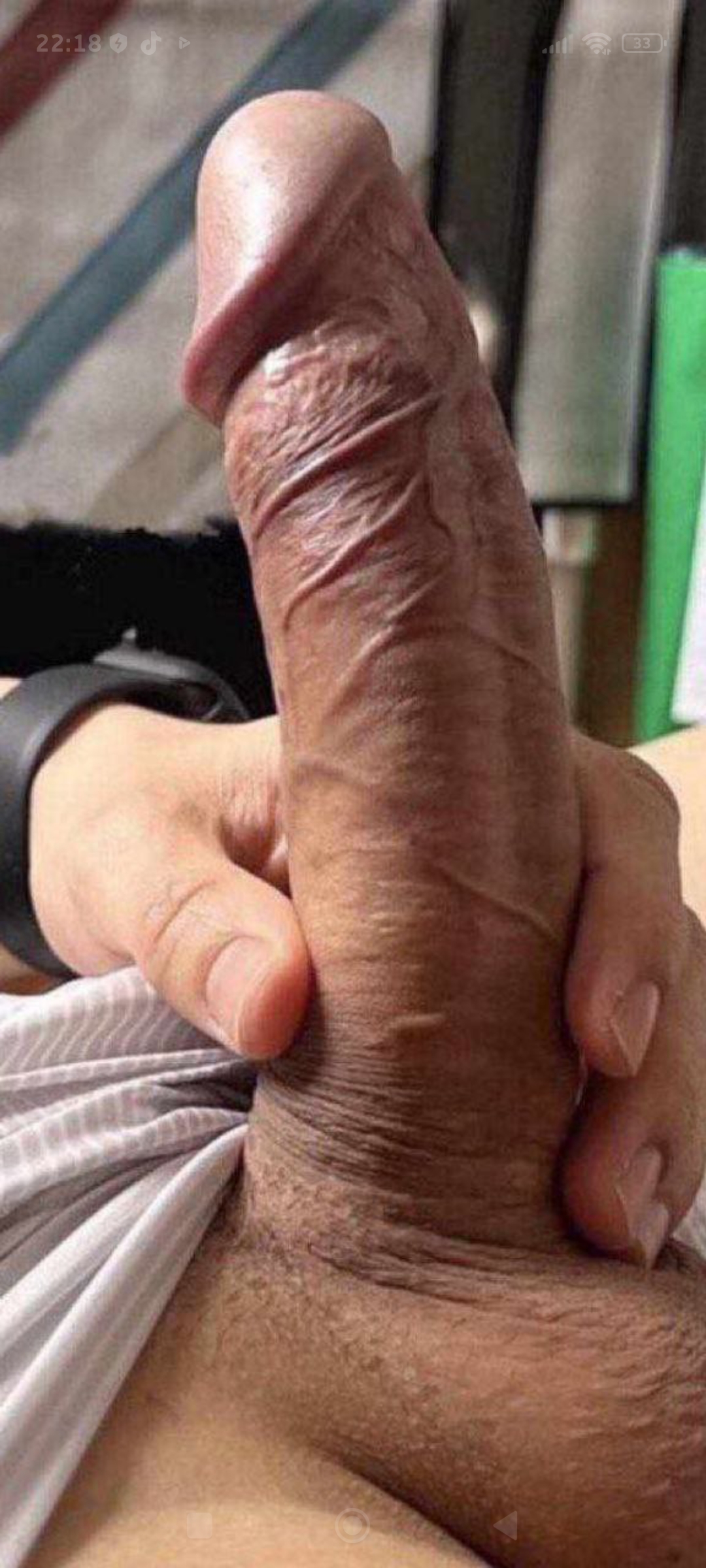 Bucuresti - Escorta Sexy - ACTIV DOTAT 18/5 OFER COMPANIE INTIM? DAU MUIE FUT SI MASAJ INITIEZ INCEPATORI CU RABDARE FARA GRAB? DACA AI KEF DE CEVA BUN SI GROS  SUNA MA SI DAU DETALII