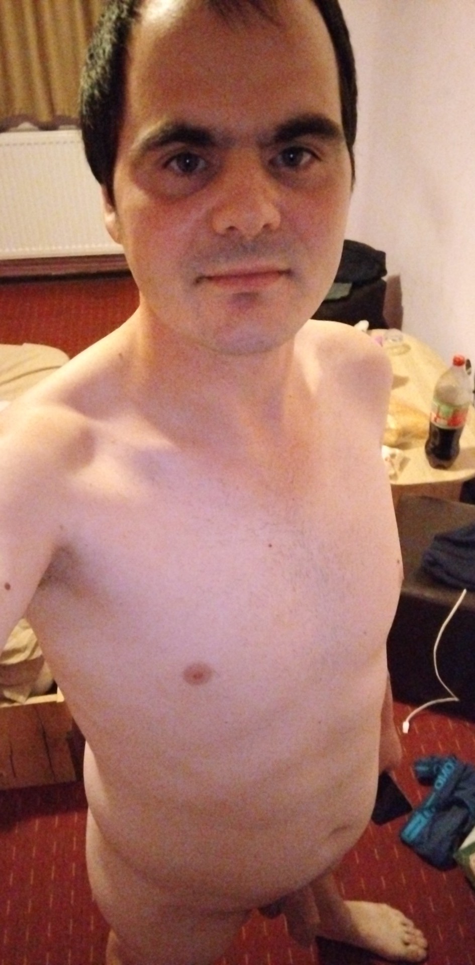 Galați - Escorta Sexy - Eu sunt Marian din Tudor Vladimirescu jude?ul Gala?i sunt doar activ sunt în c?utarea unui pasiv care s? îmi fac? toate pl?cerile eu locuiesc cu p?rin?ii mei nu am loc cine are drum spre Gala?i ?i dore?te ?i s? o facem trebuie s? lu?m o camer? undeva s? o facem mai multe detalii îmi place s? domin cum intr?m în camer? s? te pun s? m? dezbraci s? faci un du? împreun? s? te pun s? m? lingi pe piept pe burt? s? te pun în genunchi s? o sugi adânc s? te ap?s cu mâinile de cap s? o sugi cu tot cu sperm? pân? ?i culcat? s? o sugi