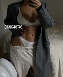Bucuresti - Escorta Sexy - Escorta bruneta, dulce si senzuala te astept la mine domn serios sa-ti ofer cele mai bune servicii de companie, masaj de relaxare, body cu creme si uleiuri parfumate.  Daca esti un domn caruia ii place atmosfera atunci suna-ma, nu iti va parea rau.  Detalii la telefon. 