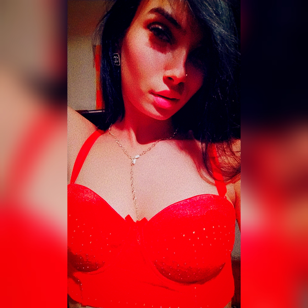 Escorta Sex - Escorta senzuala iti pot oferi companie, masaj de relaxare, intr-o ambianta placuta, clipe linistite la domiciliul meu sau al tau.  Astept domni seriosi si manierati.  Detalii la telefon - Telefon: 0726893435 