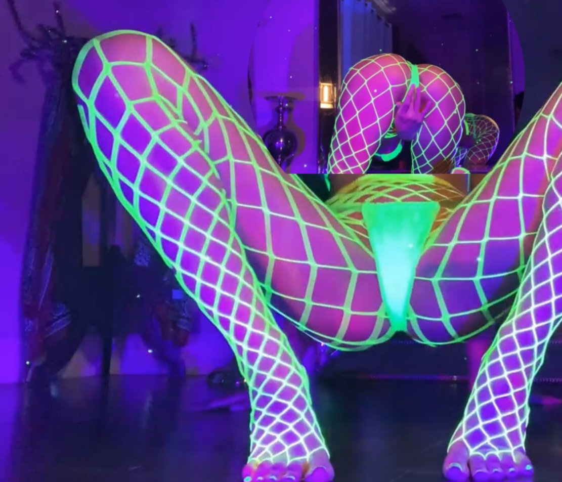 Escorta Oras: Toată Tara - Escorta Telefon: 0906760958 -  Servicii Escorta : Eu sunt exact ceea  ce ai nevoie .  Sunt singura femeie ce îți poate schimba părerea despre fanteziile sexuale.  Pentru că eu pot fii exact ceea tu ai nevoie cînd vine vorba de sex.  Nu ezita, mă poți suna la orice oră din zi sau noapte la Nr afișat sau lasă-mi sms tau la Nr 1523 - PIERSICUȚA.  Ofer companie plăcută, bonusuri.  Daca găsești tarif mai mic ca la mine îți returnez bănuții înapoi.  Pupici