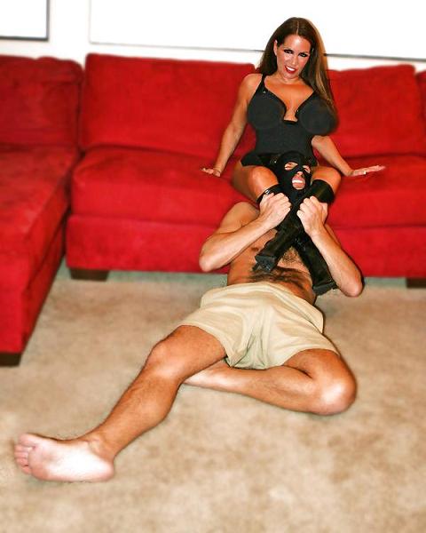 Bucuresti - Escorta Sexy - STAPANA EXPERIMENTATA; ma adresez celor interesati de sesiuni FEMDOMBDSM ;fetish, dominare, sado-maso.  dresaj-disciplinare, foot-fetish, CBT , imobilizari, bondage, shibari, cuckold, waxing game, medical fetish , feminizare, fistting, suspendare, torture, umilire fizica si verbala, uro, scato.  .  .  and more.  Detalii prin sms la nr 1580 (1, 5 eur/sms), trimite textul BDSM si numele tau sau telefonic la nr 0906-760-888 (1, 9 eur/min), obligatoriu sa fii adult, tarif fara tva