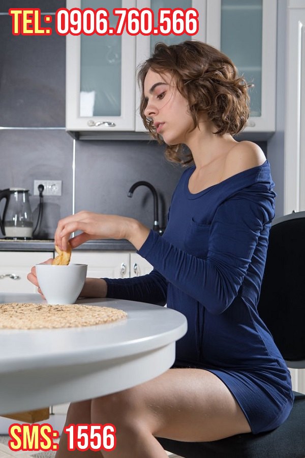 Toata Tara - Escorta Sexy - Sunt o femeie mai romantica, careia ii place cafeaua cu sarutari fierbinti dimineata, plimbarile in aer liber, atingerile tandre si soaptele fierbinti.  Daca vrei sa ai parte de multa iubire si rasfat, atunci eu sunt cea mai buna alegere a ta.  Suna-ma la numarul 0906.  760.  566, t:1.  10e/min+tva sau trimite sms la 1556 cu textul RAMONA, t:1.  1e/sms+tva si sunt doar a ta