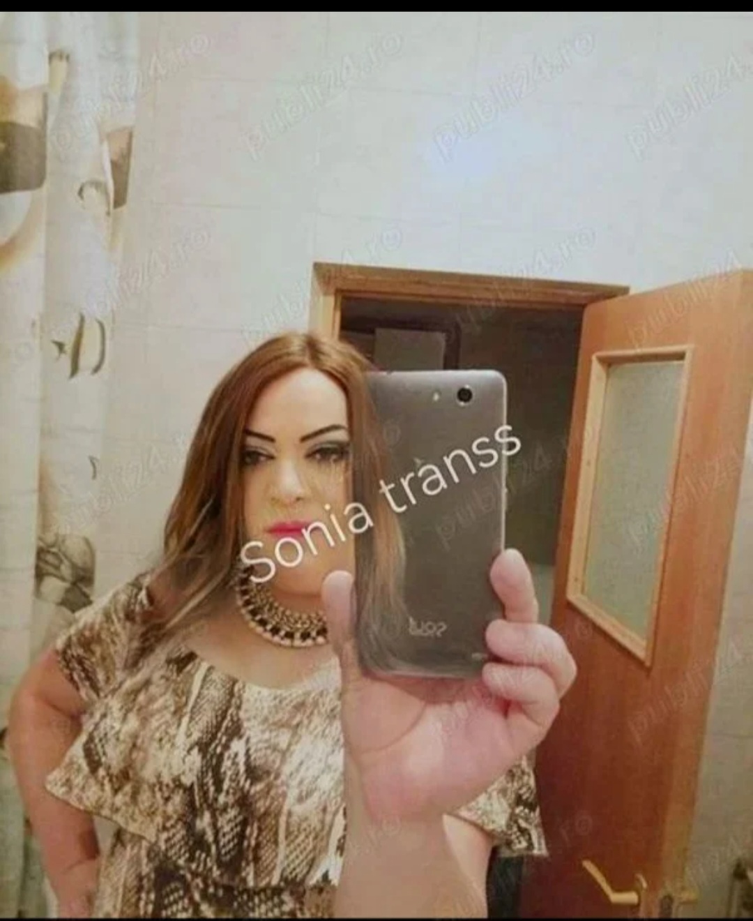 Brasov - Escorta Sexy - Escorta apetisanta, dulce si atenta cu tine, locuiesc singura, ofer masaj complet, garantez igiena si seriozitate, sunt o persoana sociabila, educata, ma adresez persoanelor cu bun simt, nu raspund la privat.  Detalii la telefon.  Poze reale