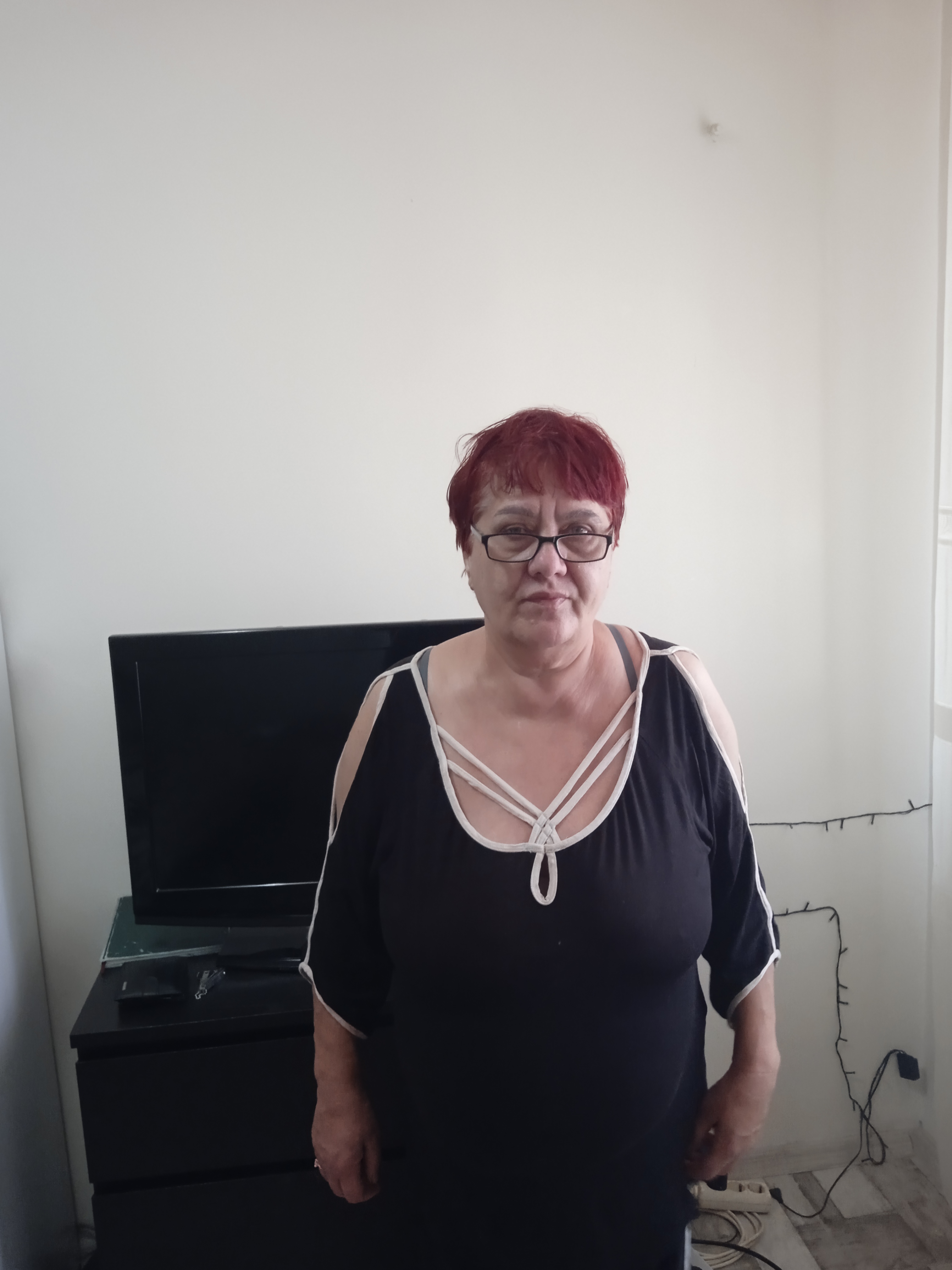 Escorta Sexy - Doamna matura ofer servici și un mic masaj domnilor generoși contra cost cei interesați aștept SMS sau mesaj watap - Telefon: 0735457925  Escorta Sex - Doamna matura ofer servici și un mic masaj domnilor generoși contra cost cei interesați aștept SMS sau mesaj watap - Telefon: 0735457925