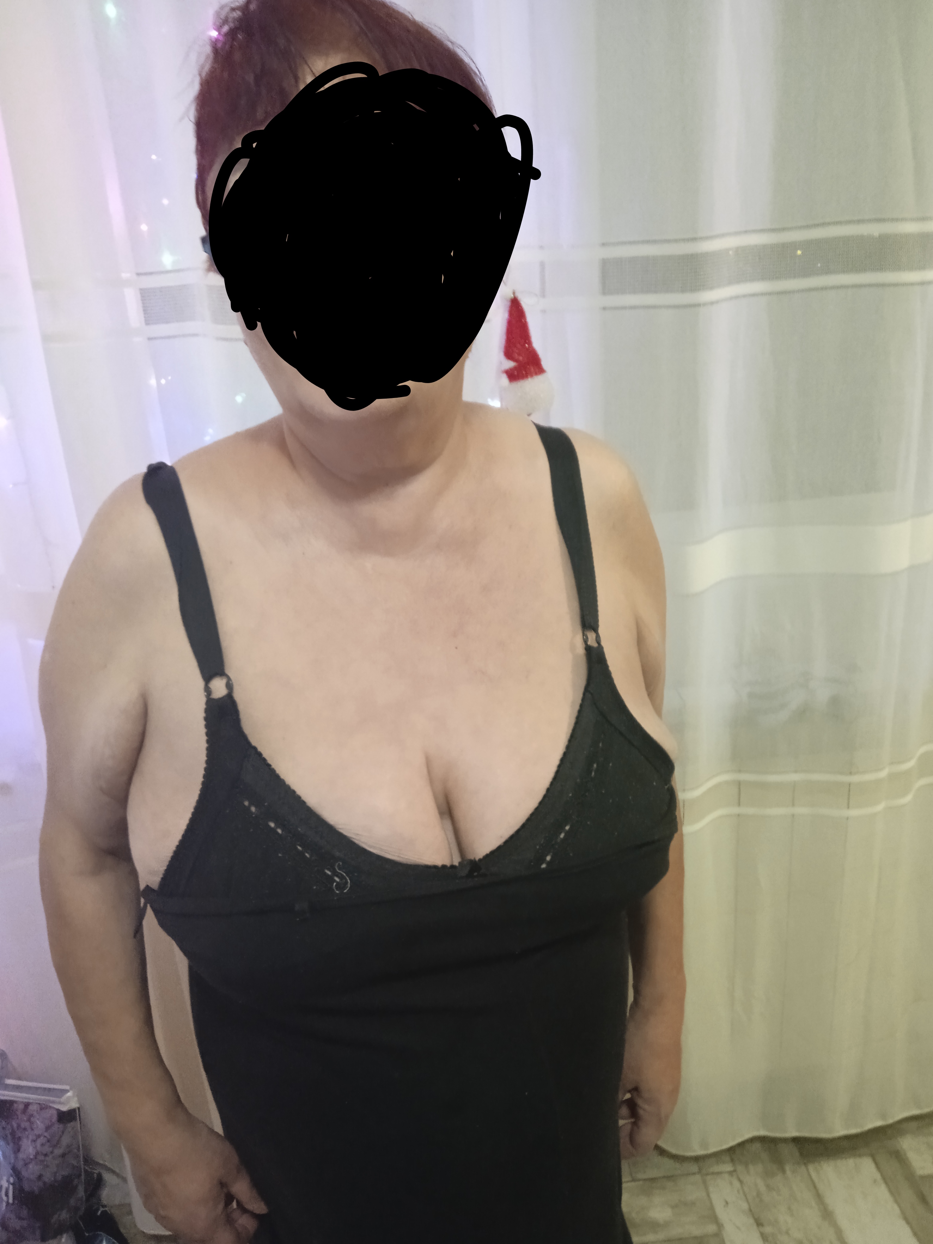 Escorta Sexy - Matura ofer servici și un mic masaj contra cost domnilor generoși aștept mesaj watap - Telefon: 0735457925  Escorta Sex - Matura ofer servici și un mic masaj contra cost domnilor generoși aștept mesaj watap - Telefon: 0735457925