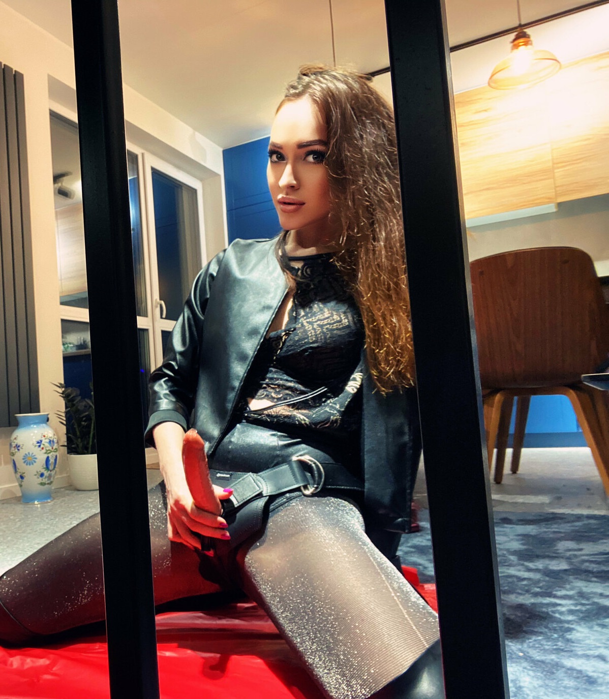 Bucuresti Toata Tara - Escorta Sexy - Mars, javra de sclav, potaie perversa, sa imi speli ciorapii si chilotii pe care i-ai mirosit, lins si pe care ti s-au scurs balele de pofta! Intra mai repede in zgarda, libidinos labagiu ce esti! Tel.  stapana 0906-760-888 sau sms cu text STAPANA PERVERSA la nr 1580 si eu te voi face sclavul meu personal dak esti major! Tarif 1, 9 eur/min sau 1, 5 eur/sms fara tva