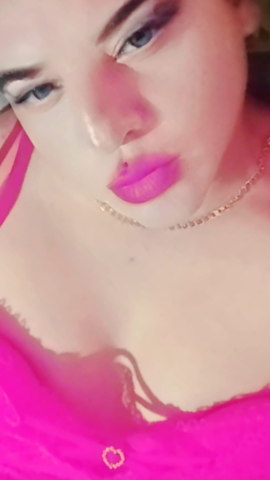 Buzău - Escorta Sexy - Escorta senzuala iti pot oferi companie, masaj de relaxare, intr-o ambianta placuta, clipe linistite la domiciliul meu sau al tau.  Astept domni seriosi si manierati.  Detalii la telefon