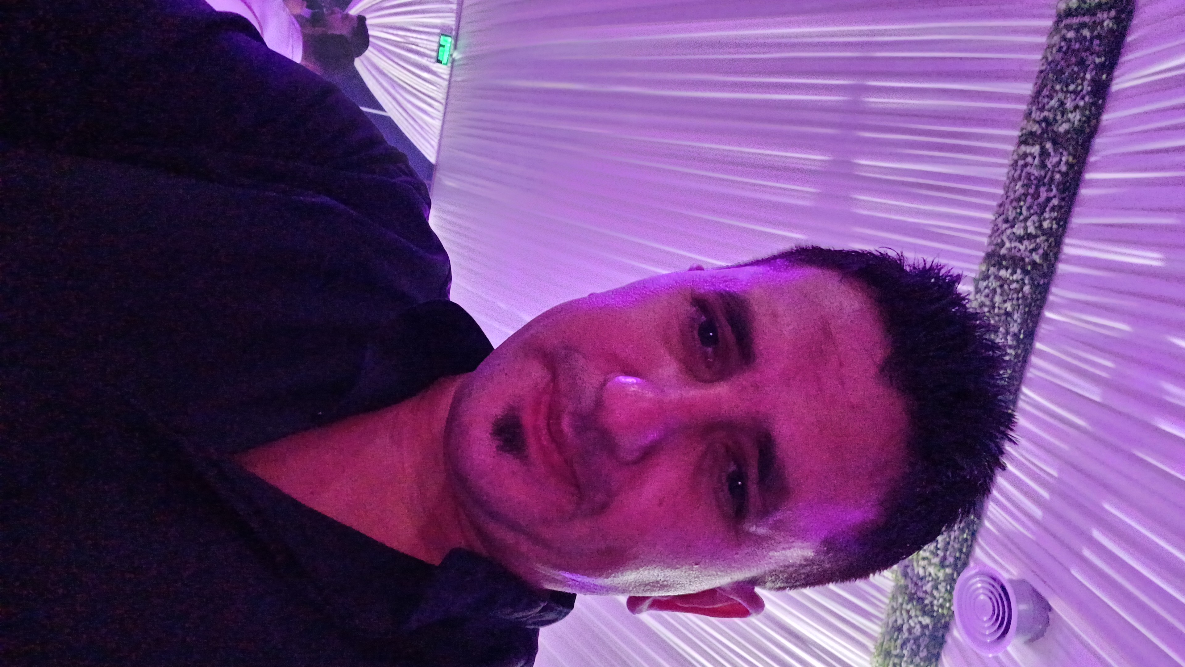 Escorta Oras: Bucuresti - Escorta Telefon: 0761466856 -  Servicii Escorta : Buna sunt Alex si imi caut jumatatea pup dulce