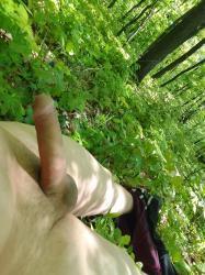 Targoviste - Escorta Sexy - Tânăr dotat peste medie pentru doame și cupluri curat discreție igiena dotat detali telefon masaj relaxare pentru doamne și cupluri detali telefon sau watap